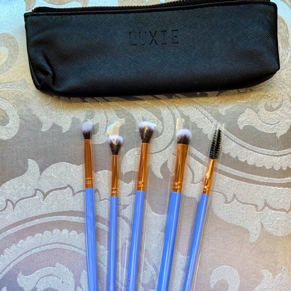 Luxie Wonderlust Makeup Brush Set - Picture 3 of 3